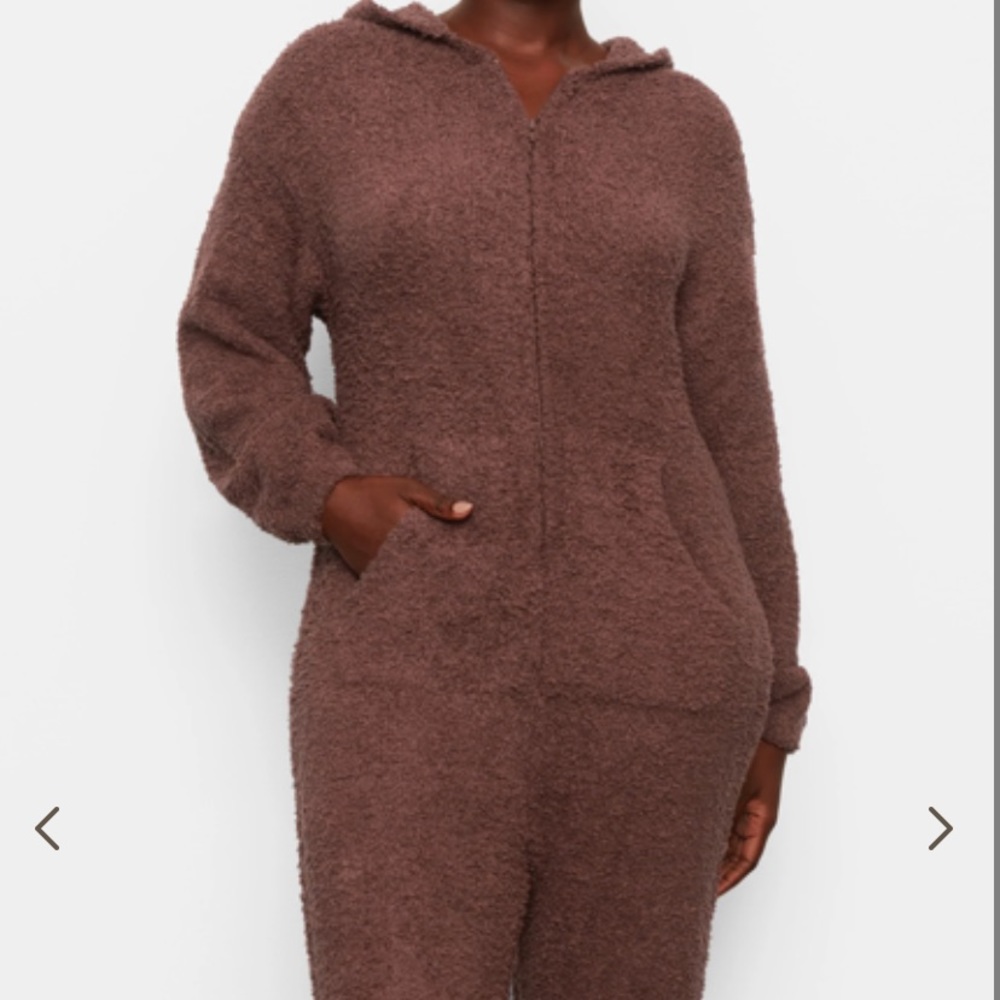 SKIMS COZY KNIT UNISEX ONESIE